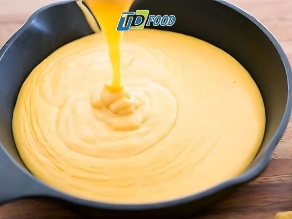 Sốt phô mai trứng muối là gì?